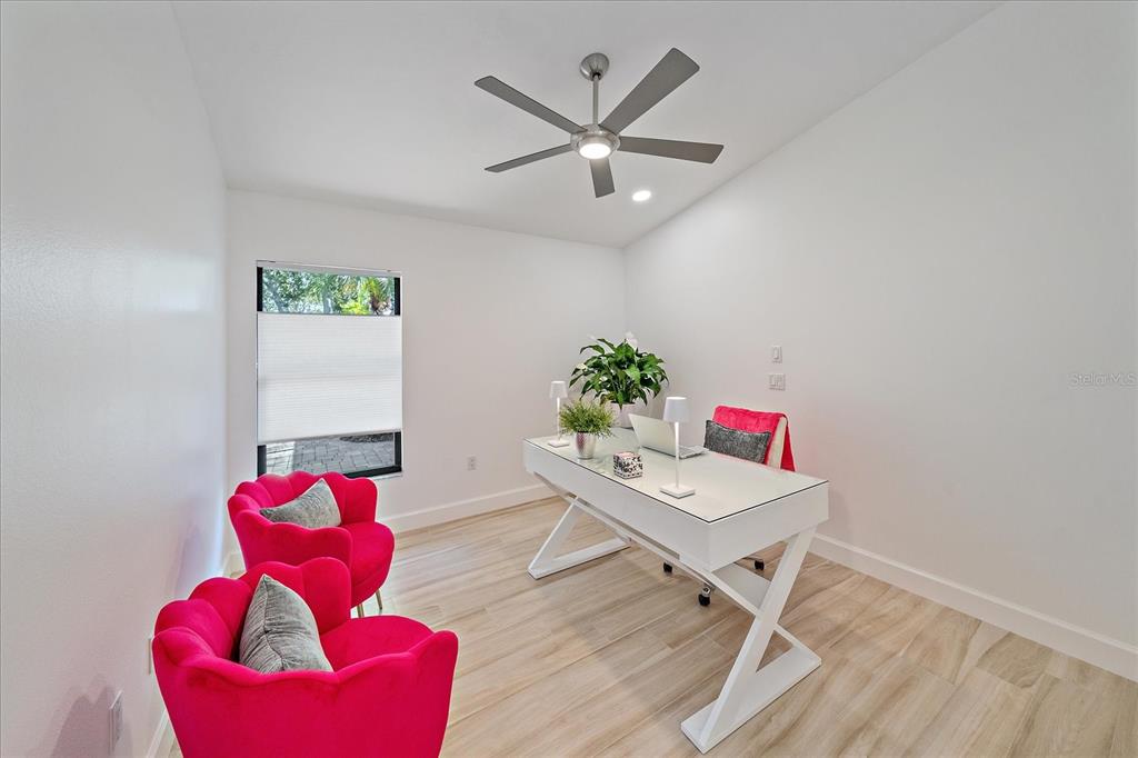 1684 Pintail Way Sarasota, FL 34231 - Photo 27 of 35