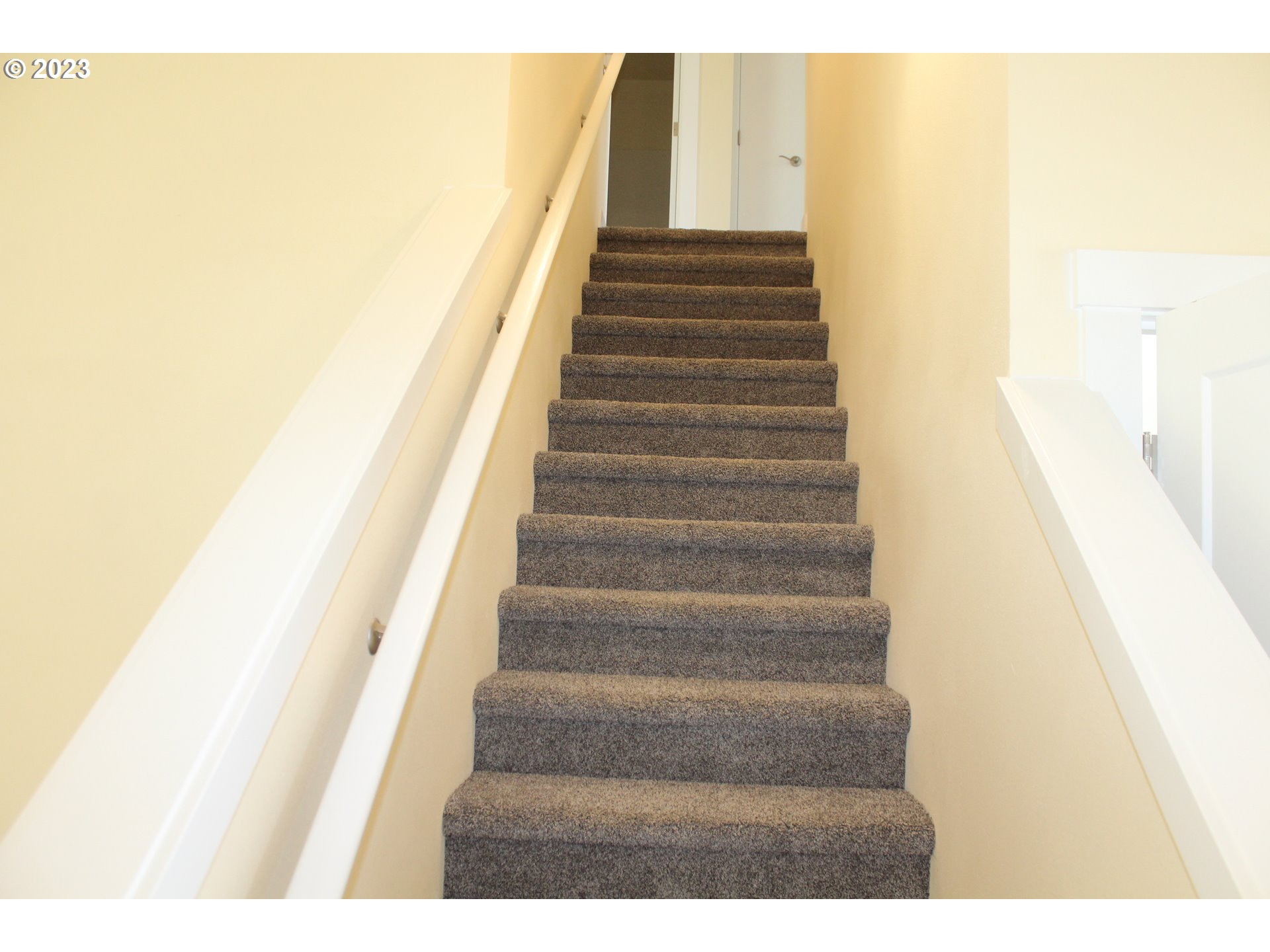 1384 10th Seaside, OR 97138 - Photo 13 of 36 a view of entryway