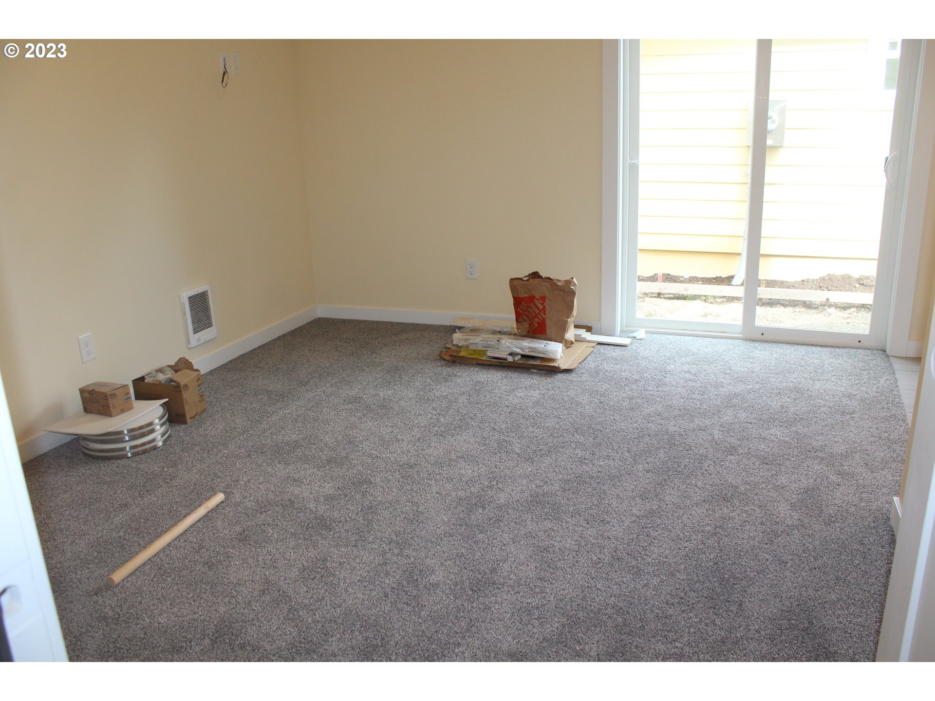 1384 10th Seaside, OR 97138 - Photo 6 of 36 Family Room