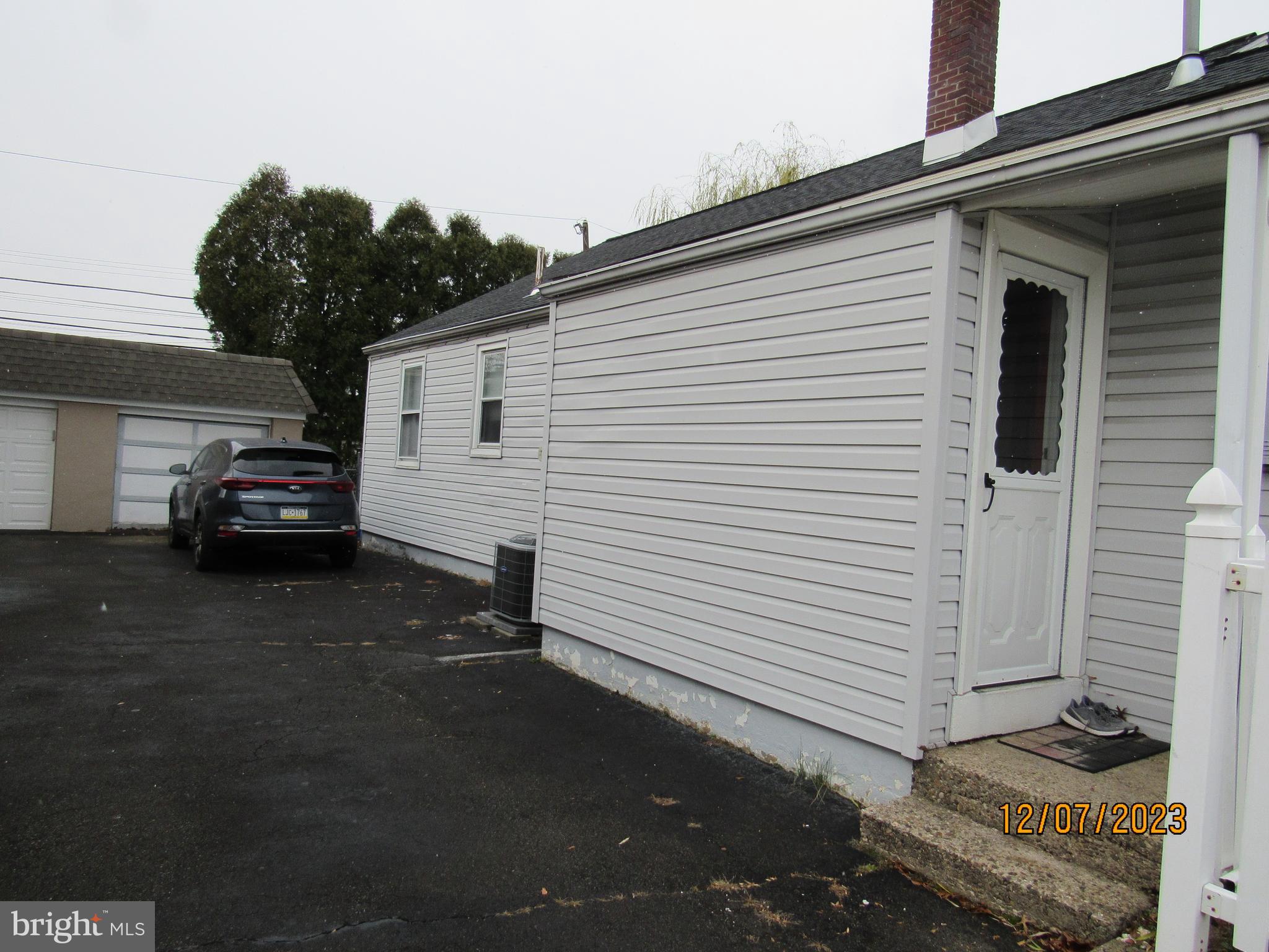 3114 Fordham Road Philadelphia, PA 19114 - Photo 4 of 20 Detached Garage