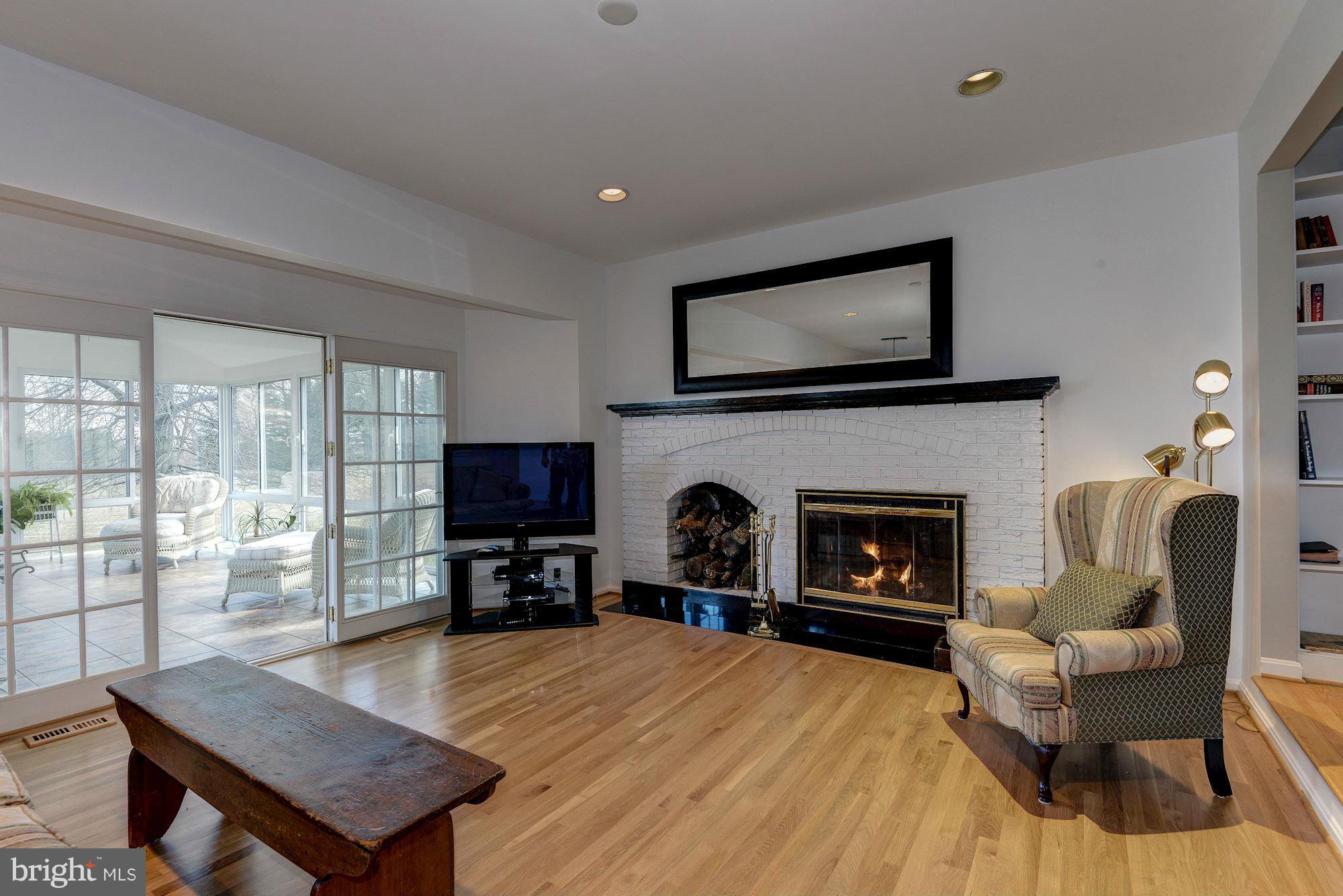 17590 Hardy Road Mount Airy, MD 21771 - Photo 6 of 30 Family Room