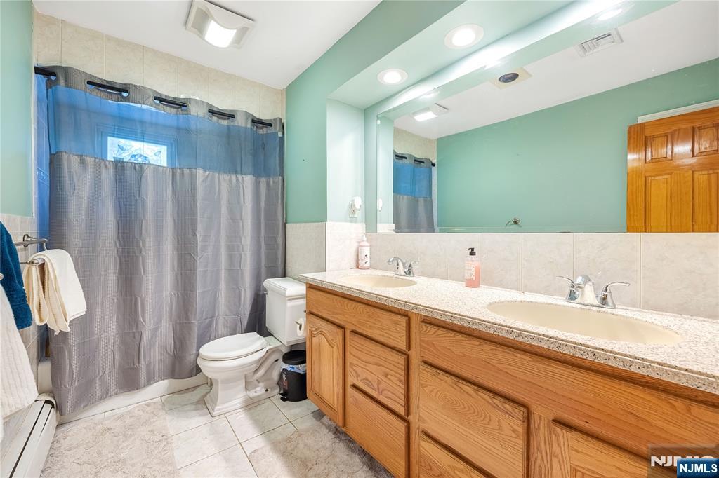 254 Ruckman Avenue Hillsdale, NJ 07642 - Photo 23 of 40 Gallery Image 23