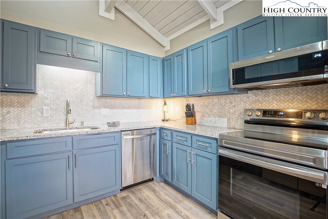135 Tamarack Road Beech Mountain, NC 28604 - Photo 15 of 41 Gallery Image 15