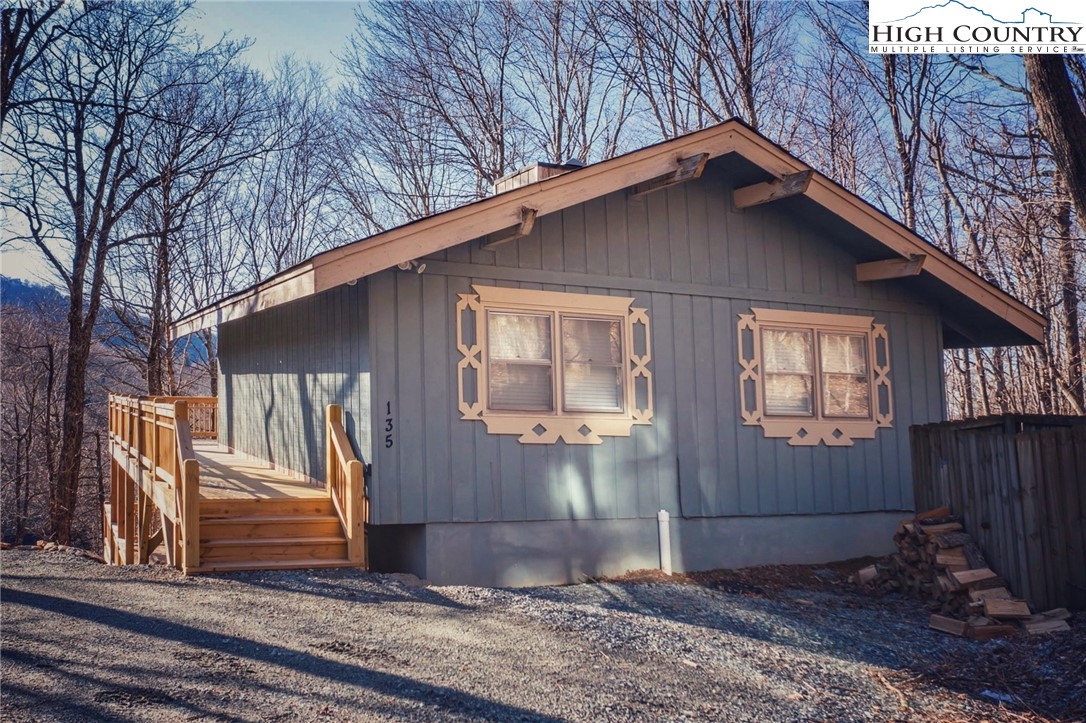 135 Tamarack Road Beech Mountain, NC 28604 - Photo 2 of 41 Gallery Image 2