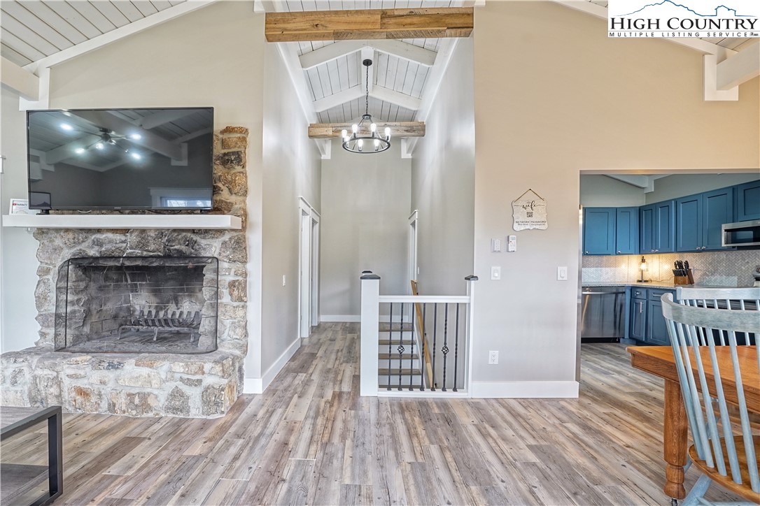 135 Tamarack Road Beech Mountain, NC 28604 - Photo 4 of 41 Gallery Image 4