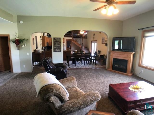 11385 Dupont Road Hibbing, MN 55746 - Photo 3 of 26