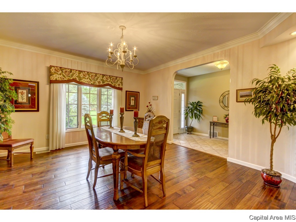 7600 Olde Carriage Way Springfield, IL 62712 - Photo 13 of 36