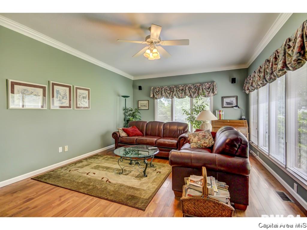 7600 Olde Carriage Way Springfield, IL 62712 - Photo 15 of 36