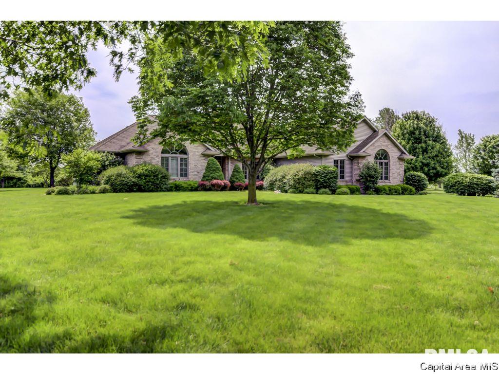 7600 Olde Carriage Way Springfield, IL 62712 - Photo 7 of 36