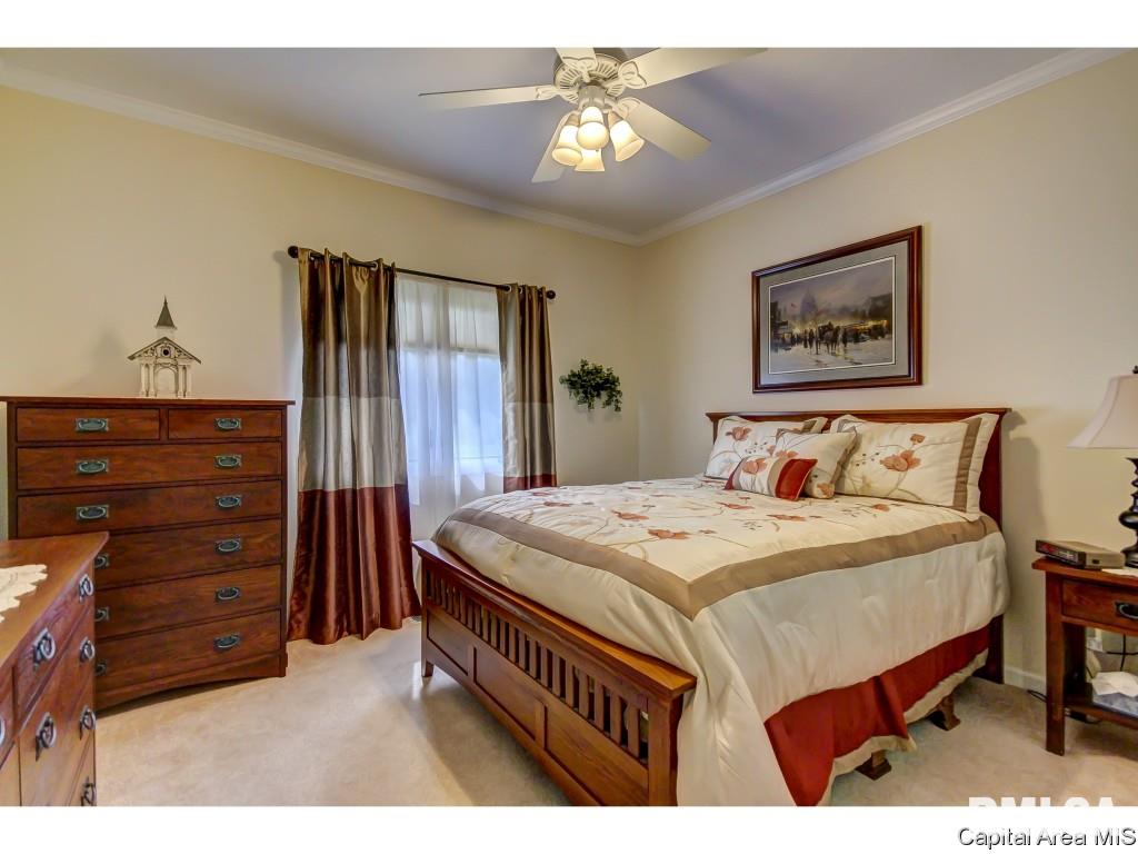 7600 Olde Carriage Way Springfield, IL 62712 - Photo 9 of 36