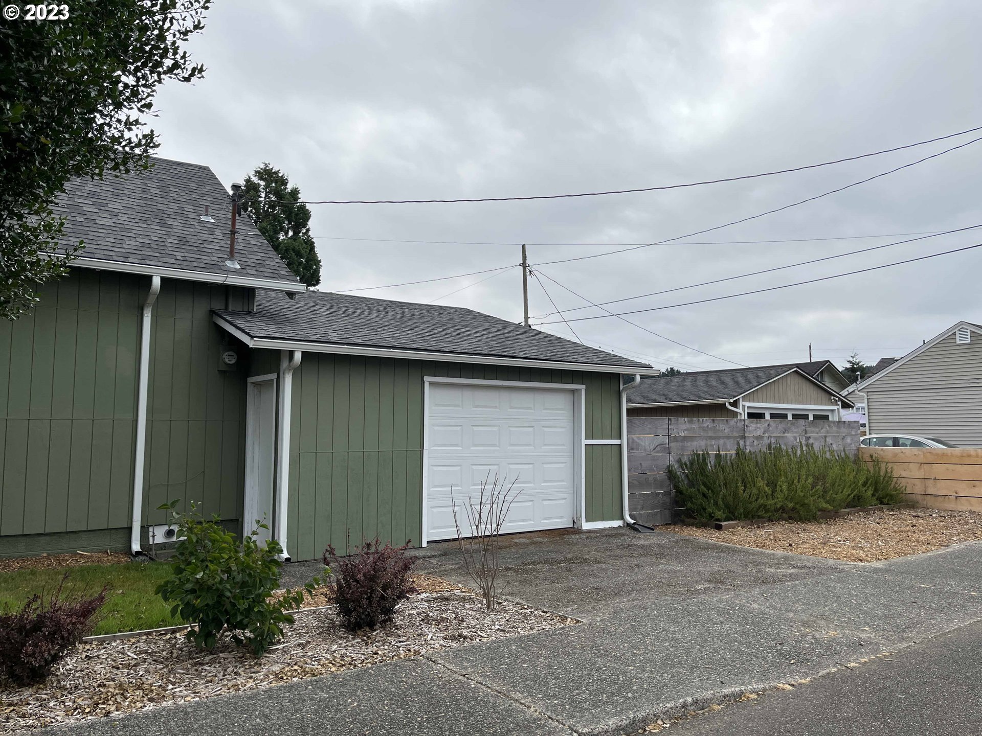1290 Juniper Avenue Reedsport, OR 97467 - Photo 5 of 34 Gallery Image 5