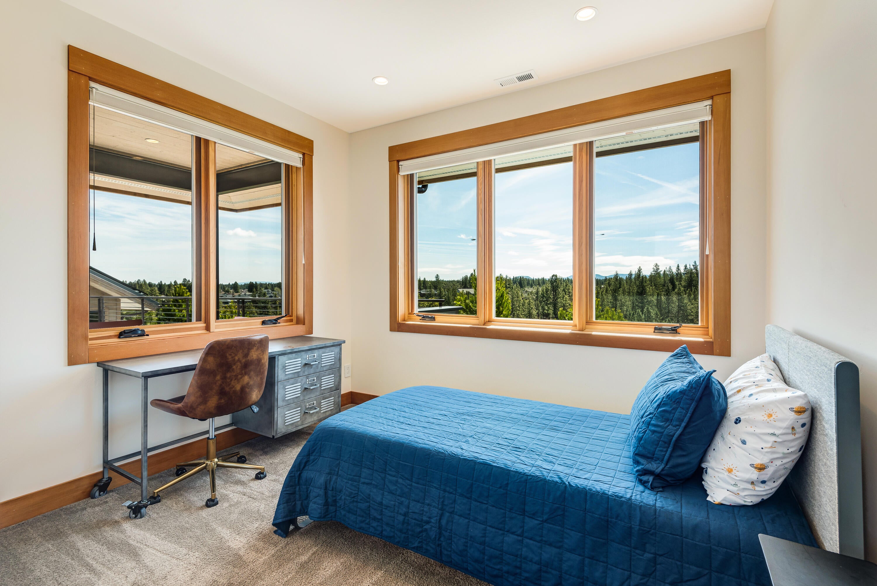 60925 Bachelor View Road Bend, OR 97702 - Photo 48 of 94 60925 Bachelor View Rd - 48
