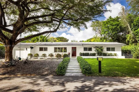 $1,395,000 | 6609 Southwest 62nd Terrace, South Miami, FL 33143