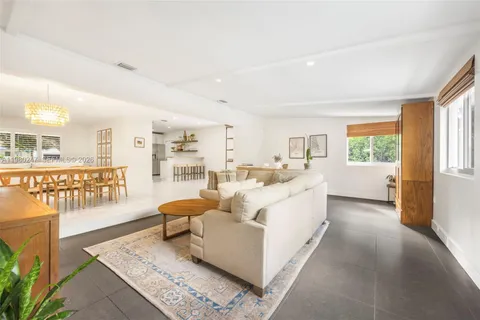 $1,395,000 | 6609 Southwest 62nd Terrace, South Miami, FL 33143