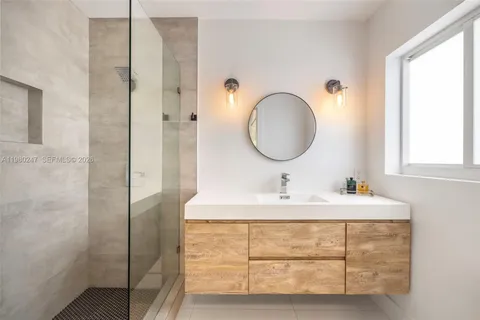 $1,395,000 | 6609 Southwest 62nd Terrace, South Miami, FL 33143