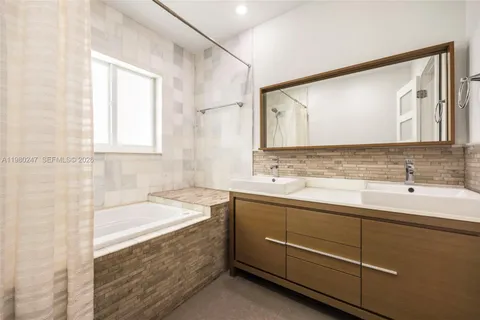 $1,395,000 | 6609 Southwest 62nd Terrace, South Miami, FL 33143