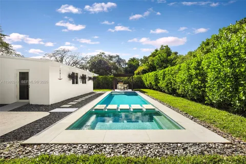 $1,395,000 | 6609 Southwest 62nd Terrace, South Miami, FL 33143