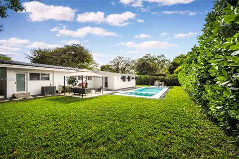 $1,395,000 | 6609 Southwest 62nd Terrace, South Miami, FL 33143