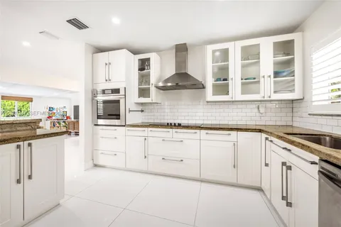 $1,395,000 | 6609 Southwest 62nd Terrace, South Miami, FL 33143