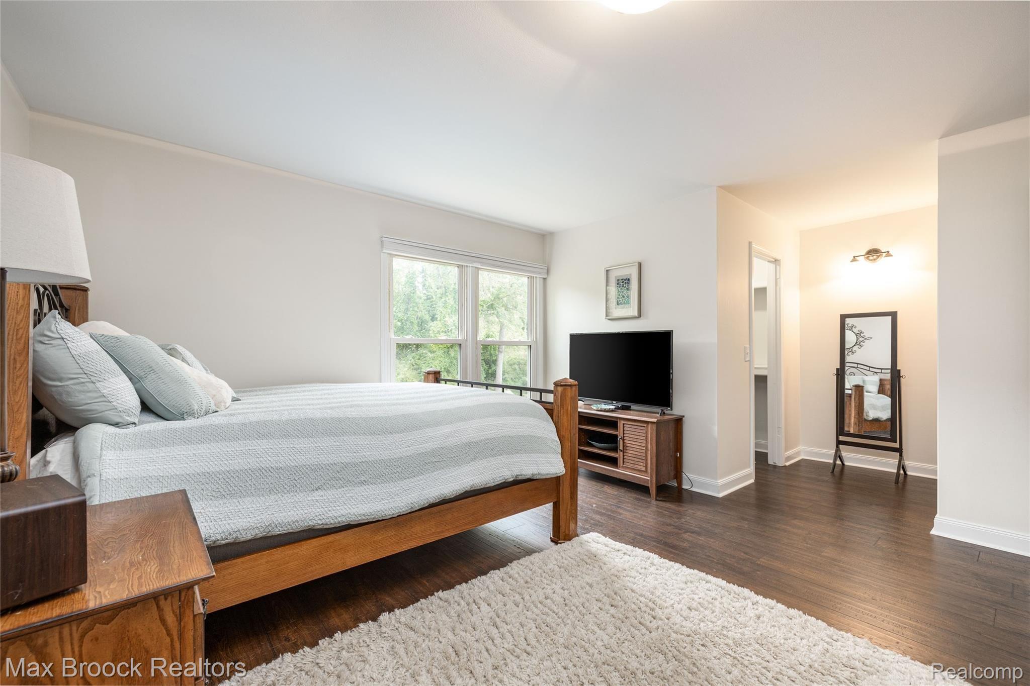 1390 Crescent Lane Rochester, MI 48306 - Photo 18 of 27 2E2A2565-Edit.jpg