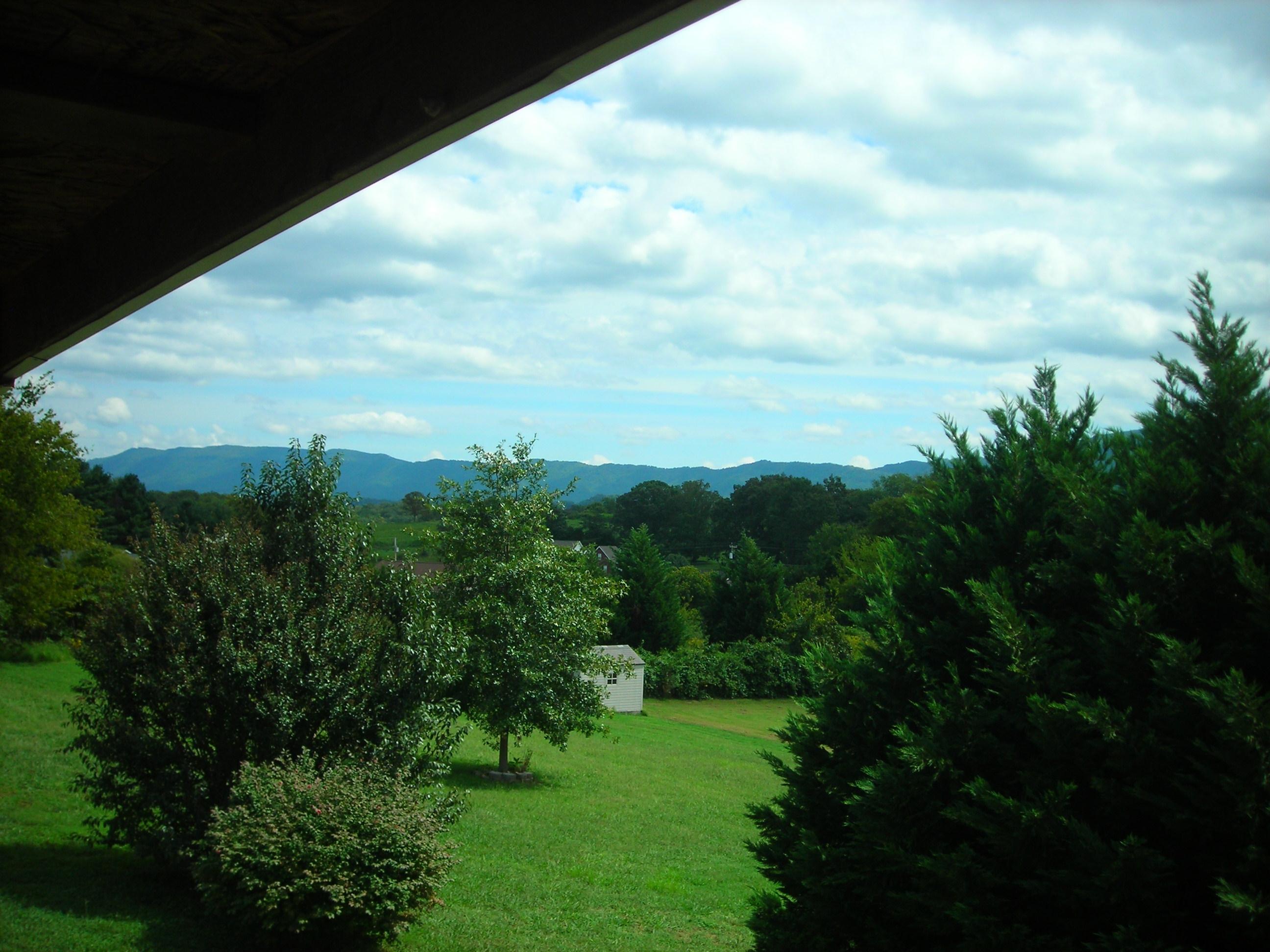 746 Meadow Ridge Road Walland, TN 37886 - Photo 20 of 22 746 MEADOW RIDGE 018