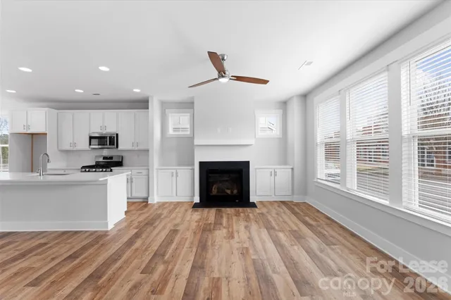 $2,400 | 628 Amalfi Drive, Davidson, NC 28036