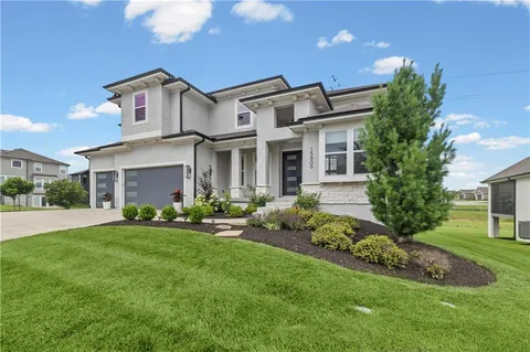 $950,000 | 15809 El Monte Street, Overland Park, KS 66224