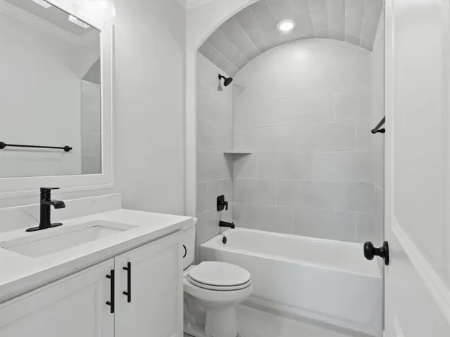 $589,888 | 2005 Forest Bridge Drive, Azle, TX 76020