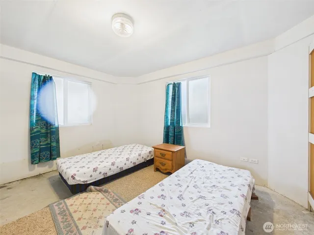 a view of a house with roof