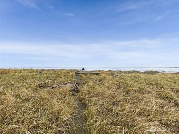 $999,950 | 50 Diamond Drive, Pacific Beach, WA 98571