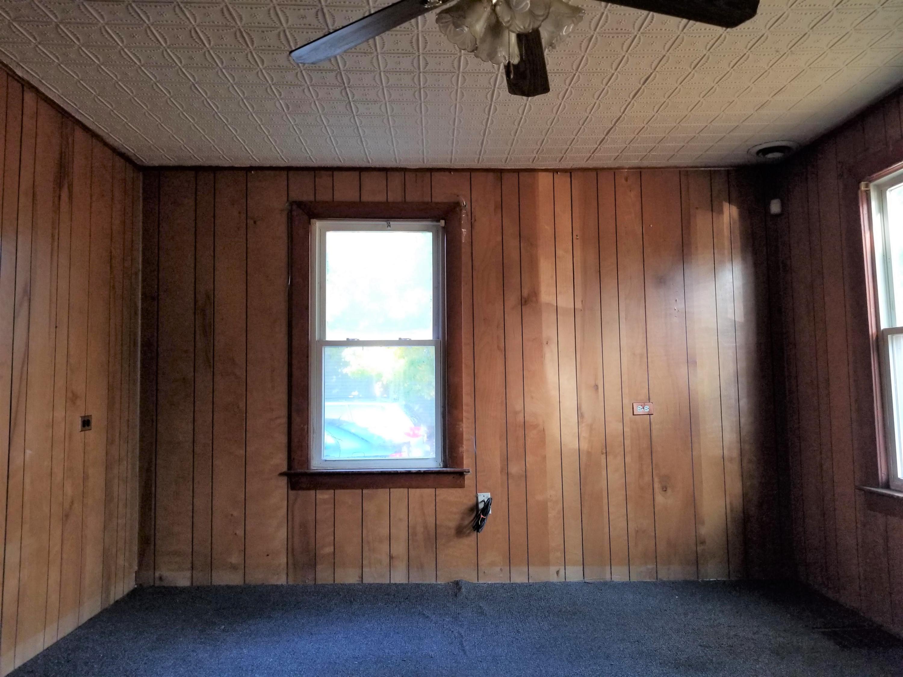 84 Russell Road Skowhegan, ME 04976 - Photo 18 of 25 231-086143 Living Room