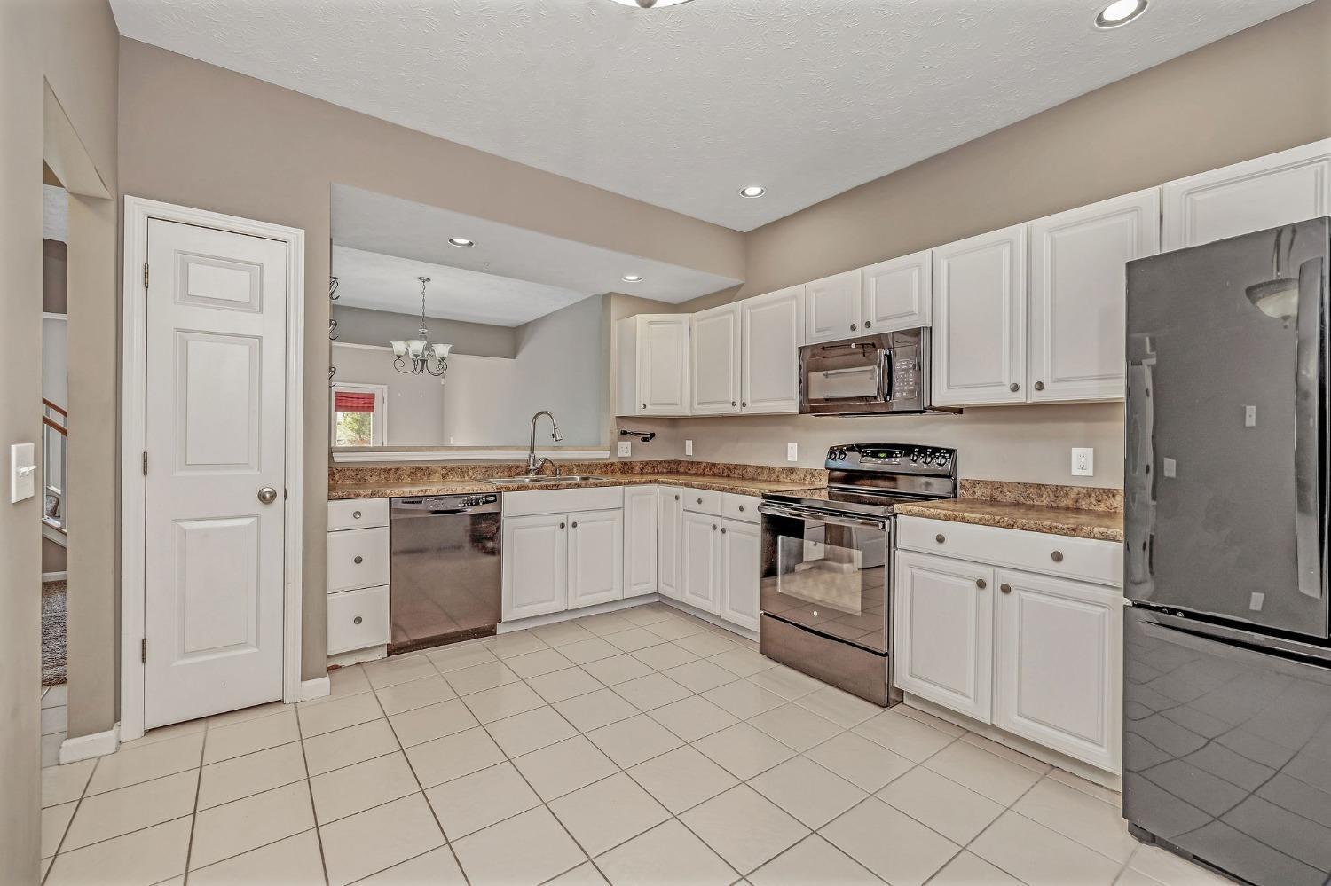 9945 Hunters Ridge Cincinnati, OH 45249 - Photo 17 of 48