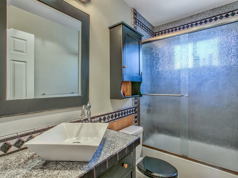 10325 Shore Pine Road Truckee, CA 96161 - Photo 12 of 14 Gallery Image 12