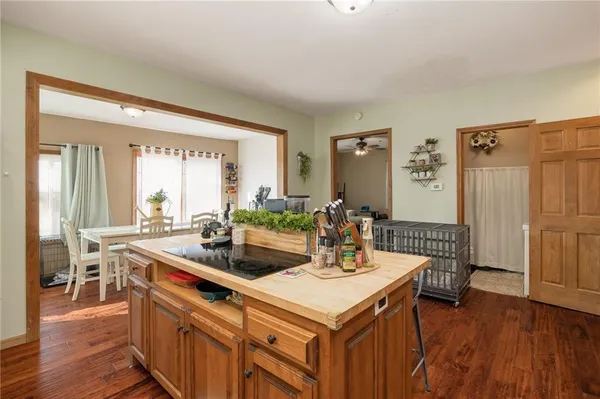 $410,000 | 9133 Southeast 40th Road, St. Joseph, MO 64507