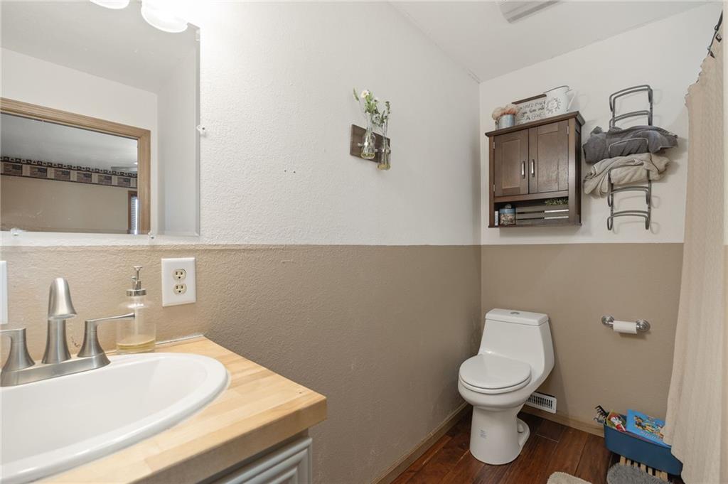 9133 Southeast 40th Road St. Joseph, MO 64507 - Photo 28 of 34