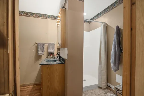 $410,000 | 9133 Southeast 40th Road, St. Joseph, MO 64507