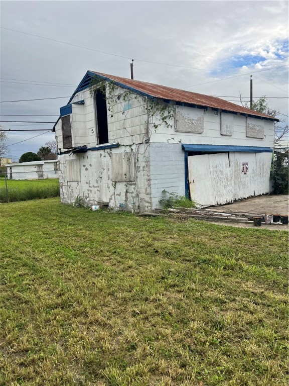 4402 Cottage Street Corpus Christi, TX 78415 - Photo 6 of 10 a view of a front of house with an entrance