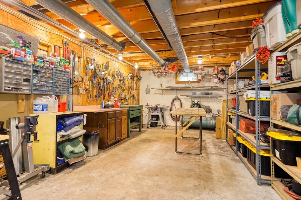 411 Robinson Road Boxborough, MA 01719 - Photo 36 of 41 Gallery Image 36