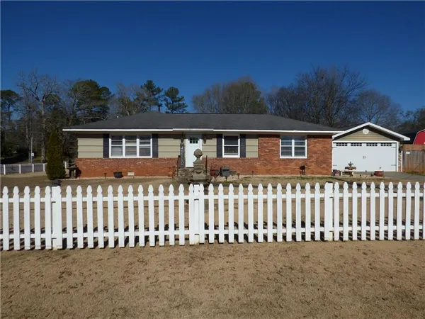 $370,000 | 154 Jule Peek Avenue, Cedartown, GA 30125