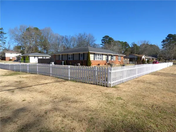 $370,000 | 154 Jule Peek Avenue, Cedartown, GA 30125