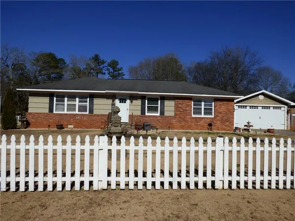$370,000 | 154 Jule Peek Avenue, Cedartown, GA 30125