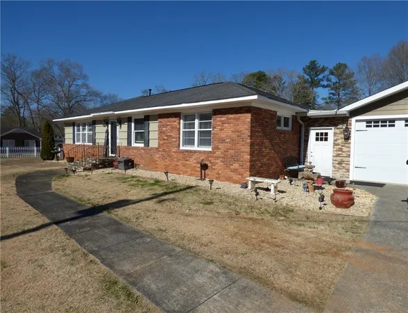 $370,000 | 154 Jule Peek Avenue, Cedartown, GA 30125