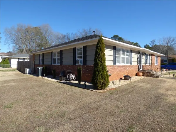 $370,000 | 154 Jule Peek Avenue, Cedartown, GA 30125