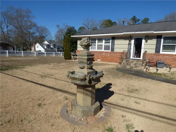 $370,000 | 154 Jule Peek Avenue, Cedartown, GA 30125