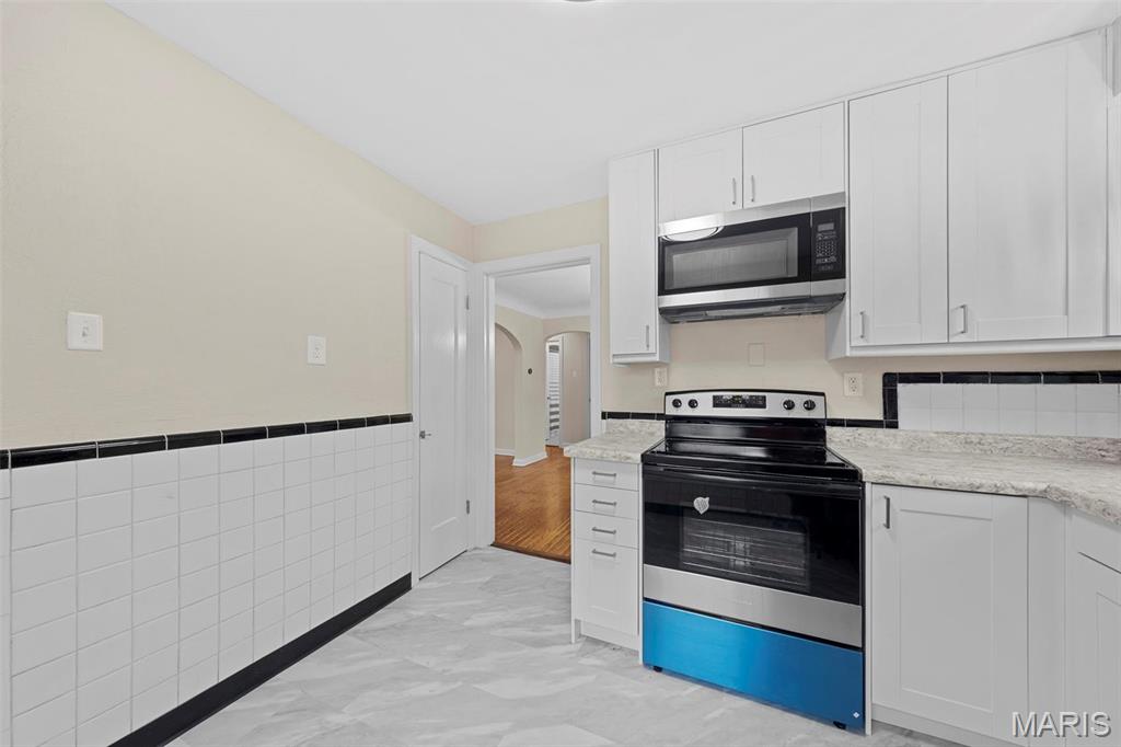 8915 Guthrie Avenue Berkeley, MO 63134 - Photo 13 of 32