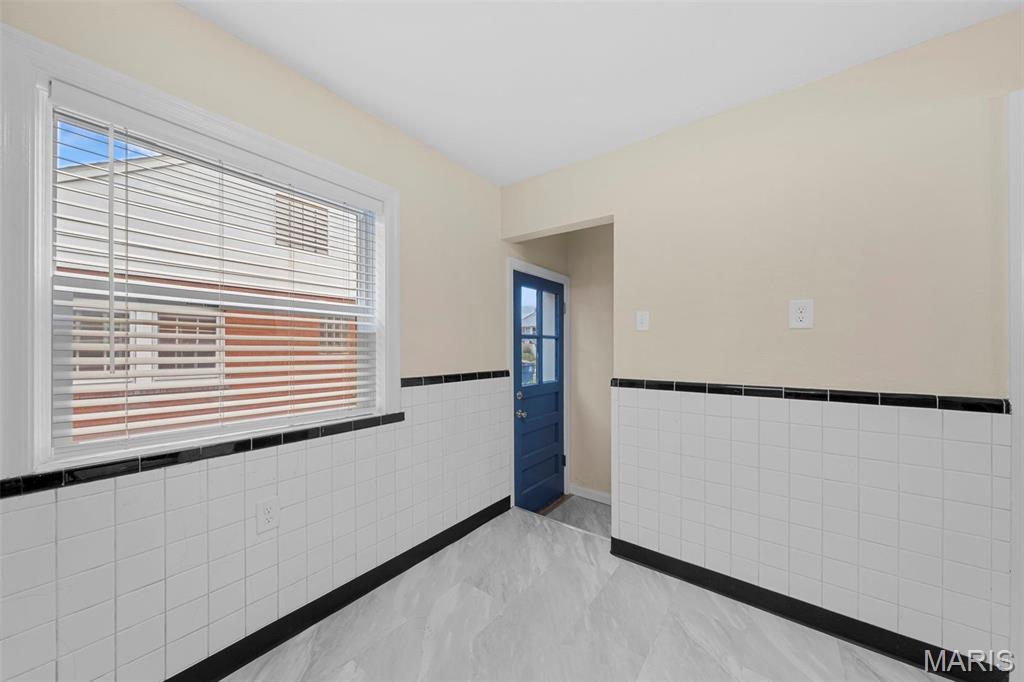 8915 Guthrie Avenue Berkeley, MO 63134 - Photo 14 of 32