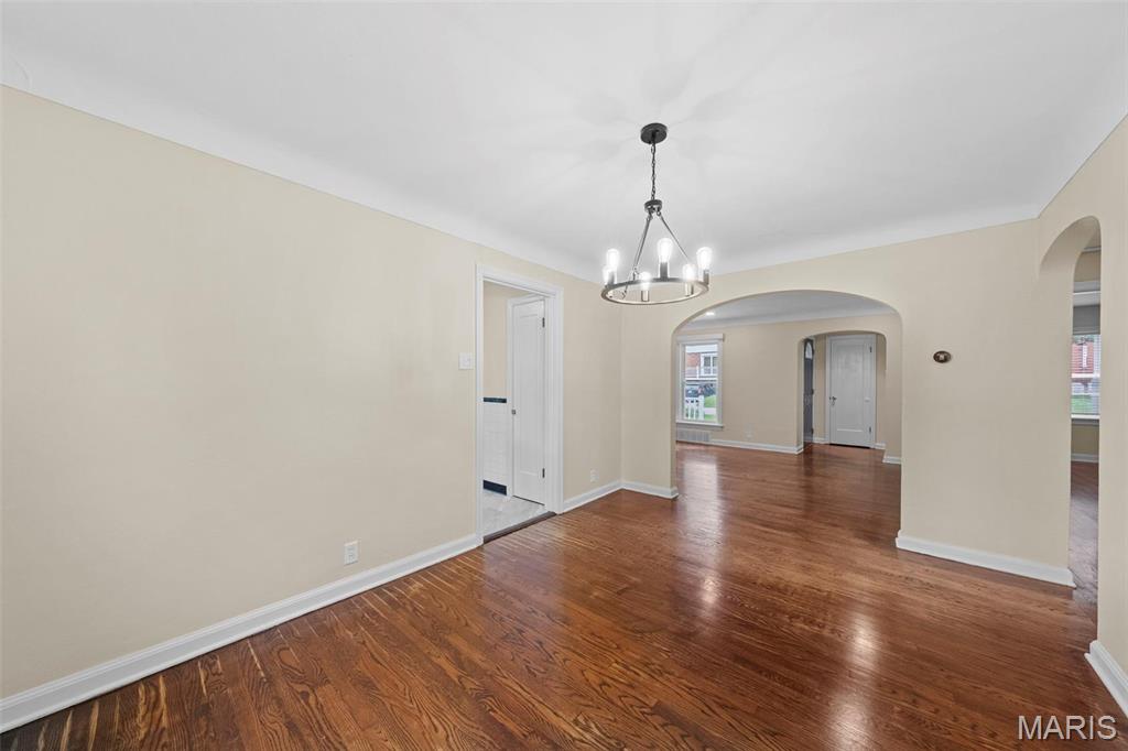 8915 Guthrie Avenue Berkeley, MO 63134 - Photo 9 of 32