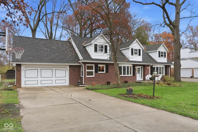 $249,000 | 2700 North Timber Lane, Muncie, IN 47304