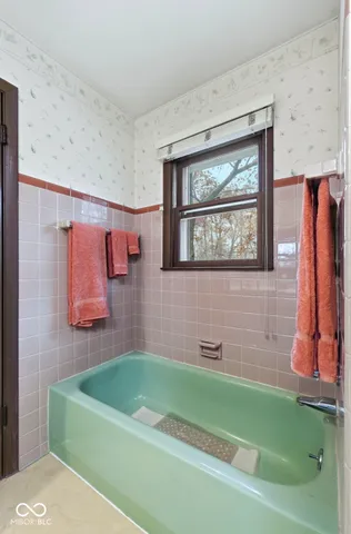 $249,000 | 2700 North Timber Lane, Muncie, IN 47304