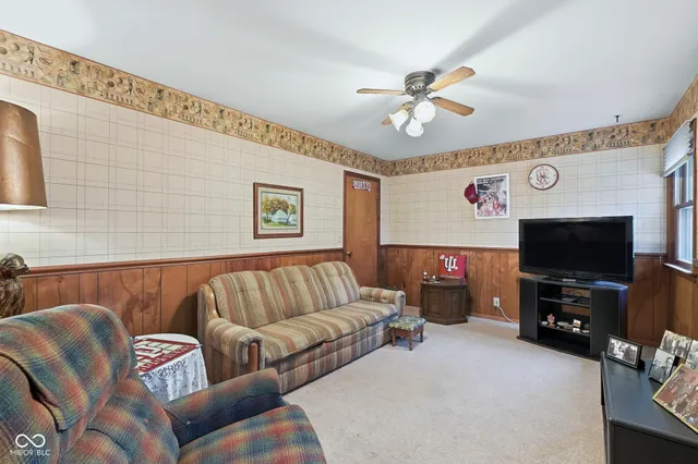 $249,000 | 2700 North Timber Lane, Muncie, IN 47304